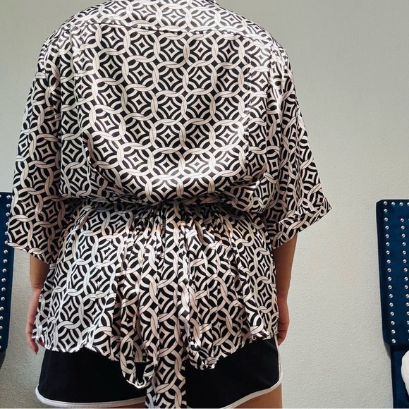 Lane Bryant Plus Women Black & White Oversized Wrap Tunic Formal Shirt Sz 22/24 - Picture 4 of 17